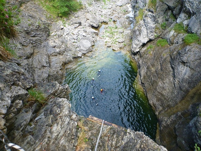 Canyoning en Tarentaise : sauts et vasques près de La Plagne